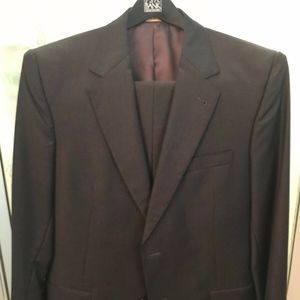 Jos A. Banks Mens Charcoal Signature GOLD Suit